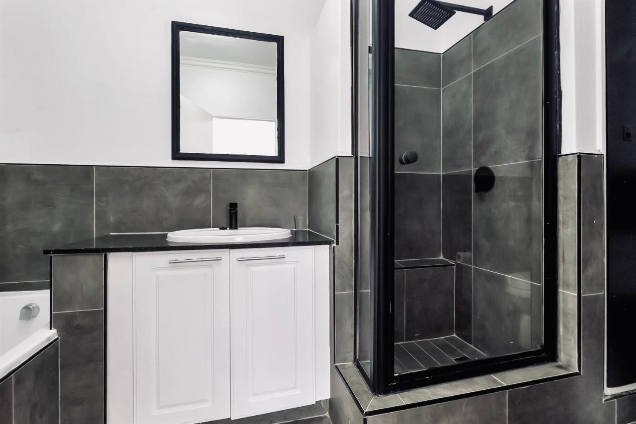 2 Bedroom 2 Bath Luxury - Sandton Cbd Johannesburg Dış mekan fotoğraf